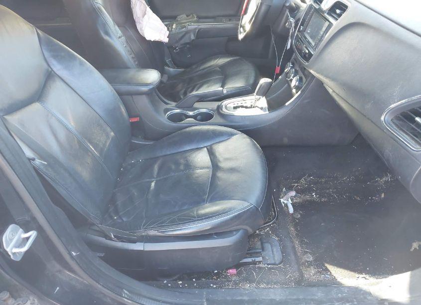 Photo 5 of 2011 Chrysler 200 LIMITED (VIN 1C3BC2FG4BN594442)