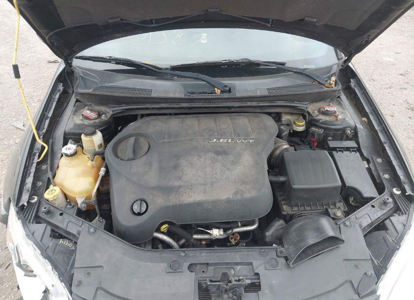 Photo 10 of 2011 Chrysler 200 LIMITED (VIN 1C3BC2FG4BN607142)