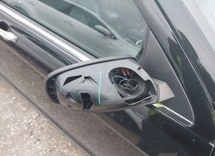 Photo 13 of 2011 Chrysler 200 LIMITED (VIN 1C3BC2FG4BN607142)