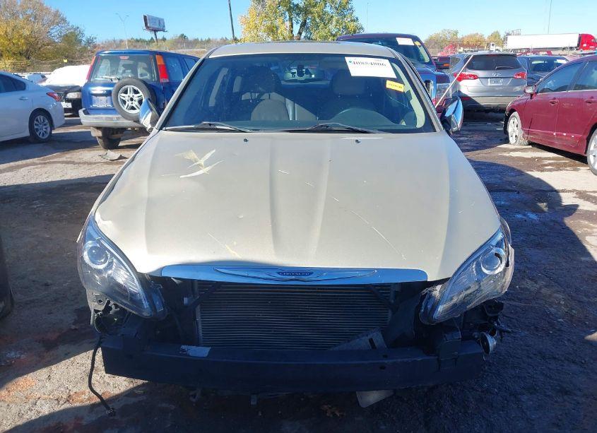 Photo 12 of 2011 Chrysler 200 LIMITED (VIN 1C3BC2FG5BN505395)