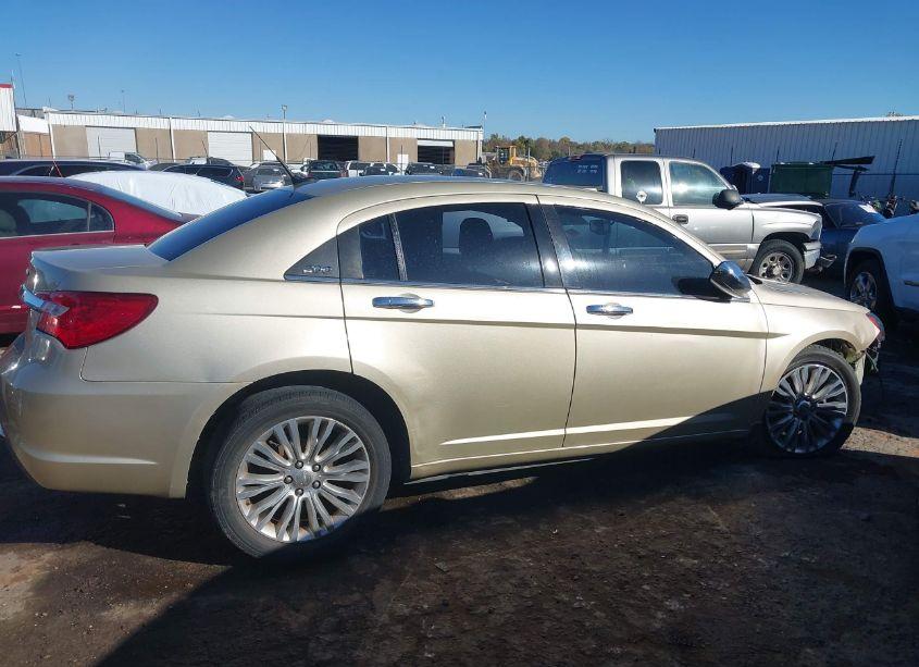 Photo 13 of 2011 Chrysler 200 LIMITED (VIN 1C3BC2FG5BN505395)