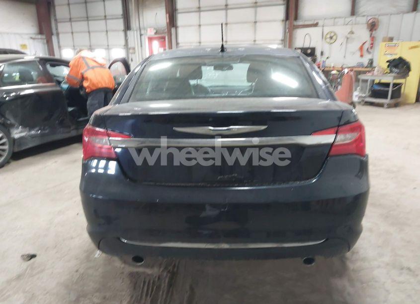 Photo 16 of 2011 Chrysler 200 LIMITED (VIN 1C3BC2FG7BN562102)