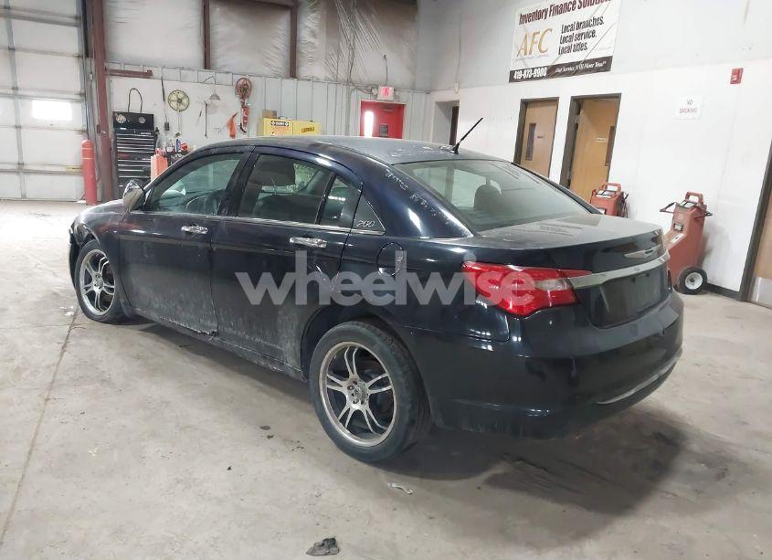 Photo 3 of 2011 Chrysler 200 LIMITED (VIN 1C3BC2FG7BN562102)