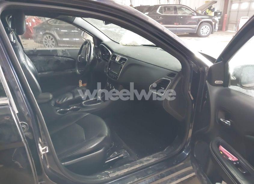 Photo 5 of 2011 Chrysler 200 LIMITED (VIN 1C3BC2FG7BN562102)