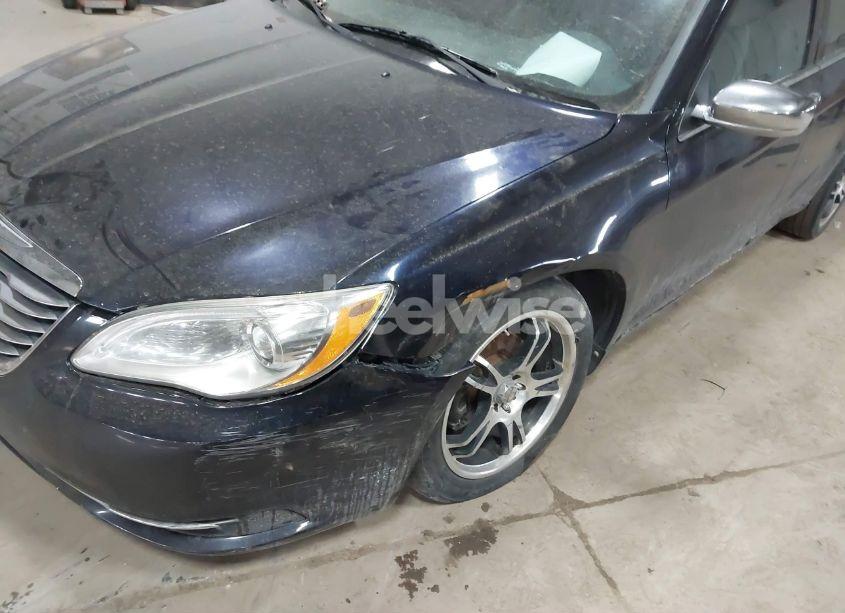 Photo 6 of 2011 Chrysler 200 LIMITED (VIN 1C3BC2FG7BN562102)