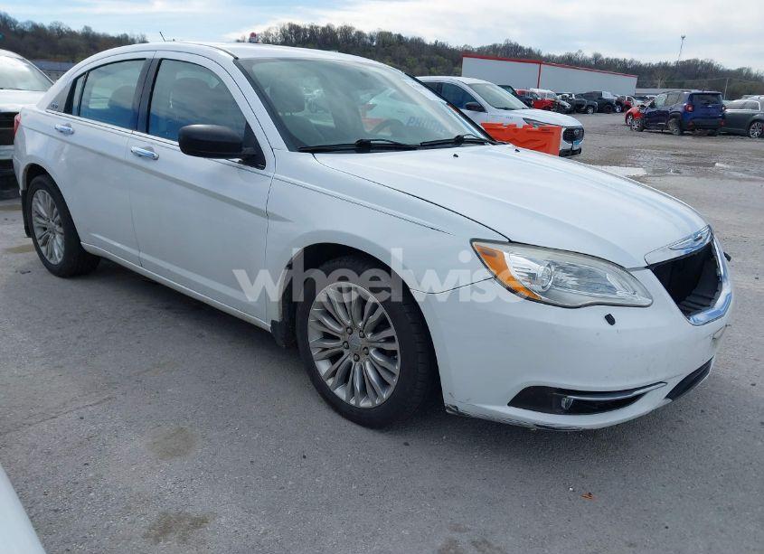 2011 Chrysler 200 LIMITED (VIN 1C3BC2FG7BN610603) main photo