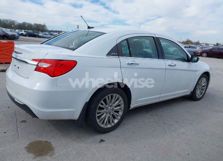 Photo 13 of 2011 Chrysler 200 LIMITED (VIN 1C3BC2FG7BN610603)
