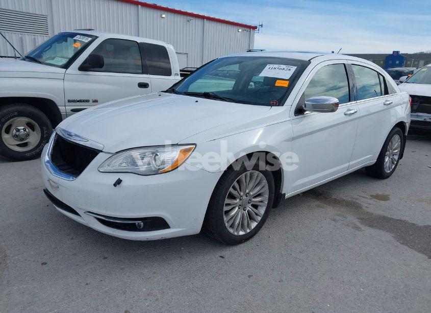 Photo 2 of 2011 Chrysler 200 LIMITED (VIN 1C3BC2FG7BN610603)