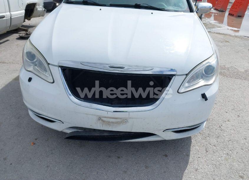 Photo 6 of 2011 Chrysler 200 LIMITED (VIN 1C3BC2FG7BN610603)