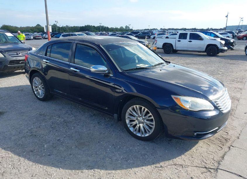 2011 Chrysler 200 LIMITED (VIN 1C3BC2FG9BN570816) main photo