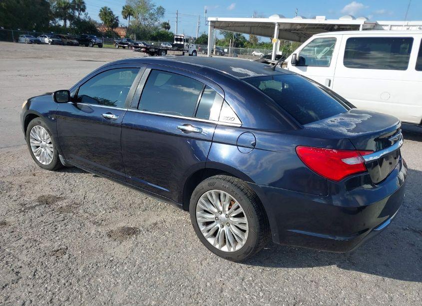 Photo 3 of 2011 Chrysler 200 LIMITED (VIN 1C3BC2FG9BN570816)