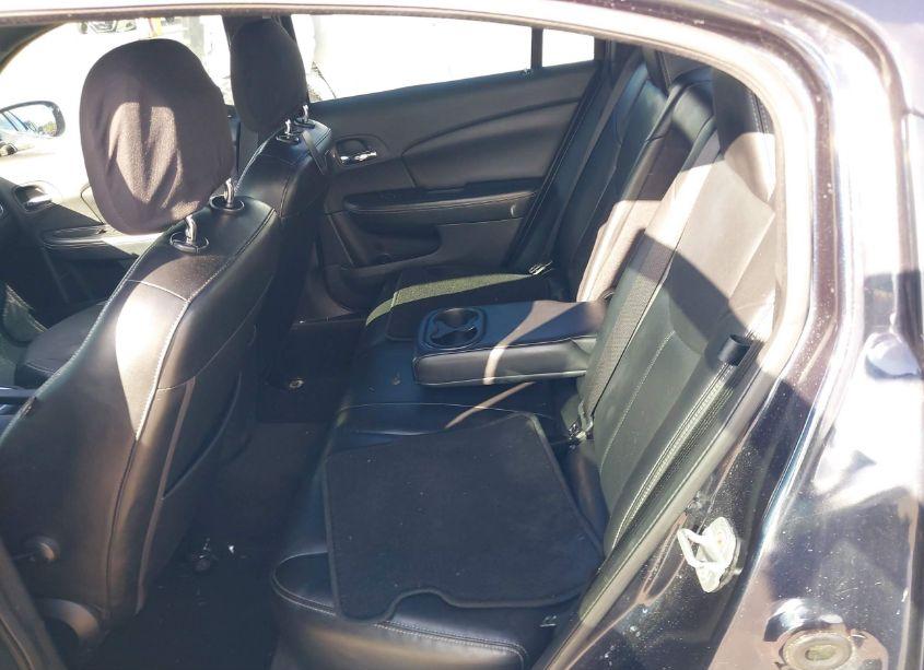 Photo 8 of 2011 Chrysler 200 LIMITED (VIN 1C3BC2FG9BN570816)