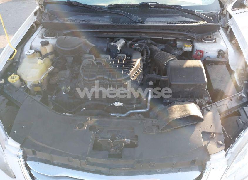 Photo 10 of 2011 Chrysler 200 LIMITED (VIN 1C3BC2FGXBN548114)