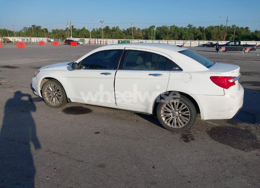 Photo 3 of 2011 Chrysler 200 LIMITED (VIN 1C3BC2FGXBN548114)