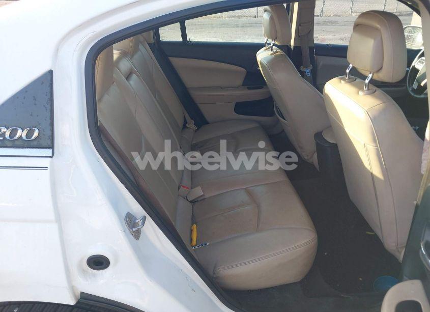 Photo 8 of 2011 Chrysler 200 LIMITED (VIN 1C3BC2FGXBN548114)