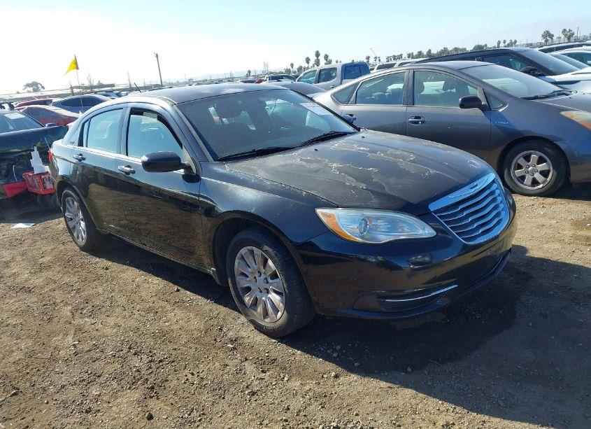 2011 Chrysler 200 LX (VIN 1C3BC4FB0BN611155) main photo