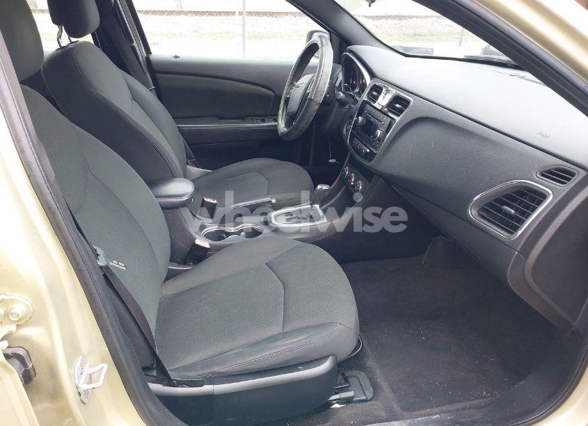 Photo 5 of 2011 Chrysler 200 LX (VIN 1C3BC4FB1BN515681)