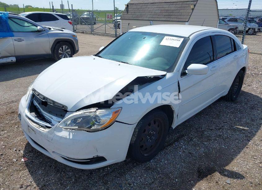 Photo 2 of 2011 Chrysler 200 LX (VIN 1C3BC4FB2BN558426)