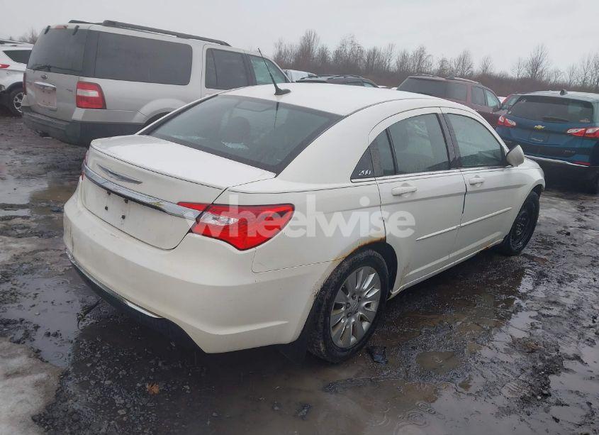 Photo 4 of 2011 Chrysler 200 LX (VIN 1C3BC4FB6BN521329)