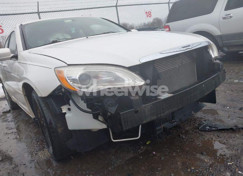 Photo 6 of 2011 Chrysler 200 LX (VIN 1C3BC4FB6BN521329)