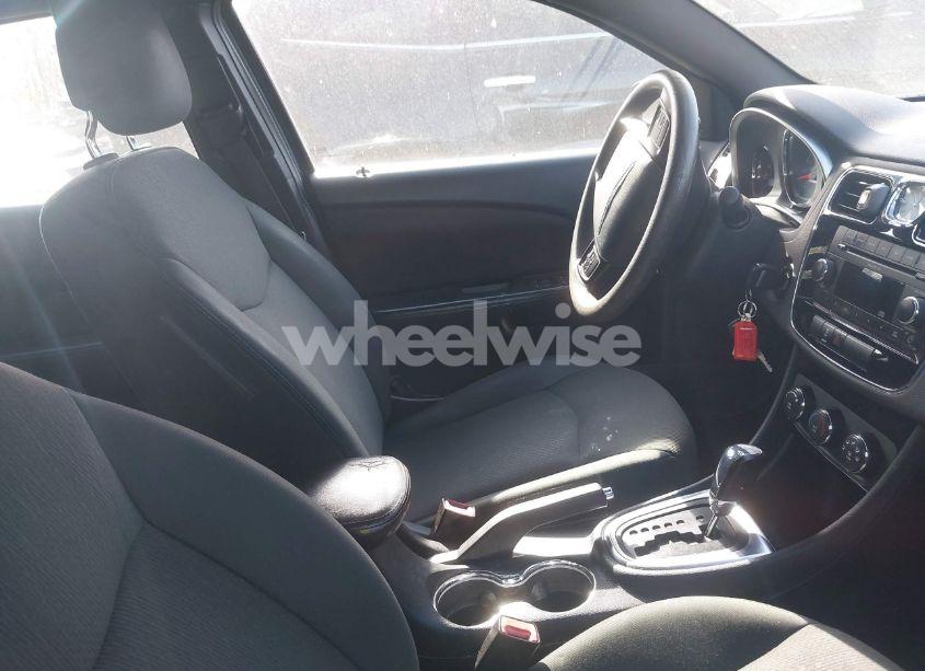 Photo 5 of 2011 Chrysler 200 LX (VIN 1C3BC4FB7BN535451)