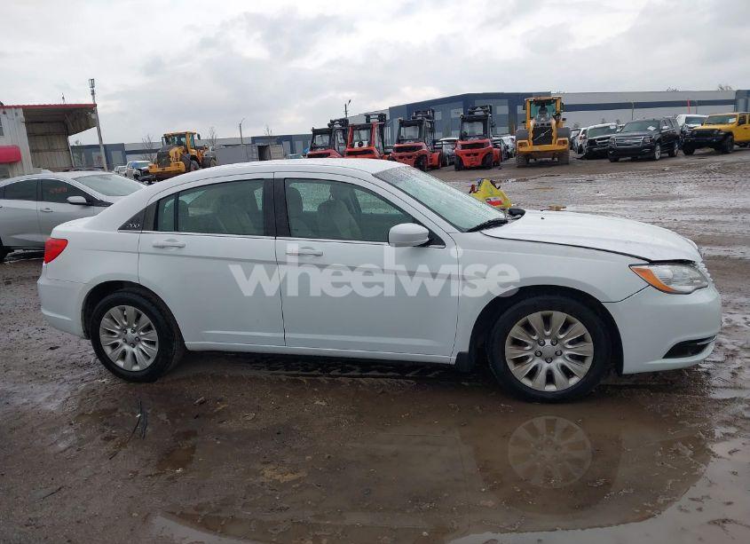Photo 13 of 2011 Chrysler 200 LX (VIN 1C3BC4FB7BN586240)