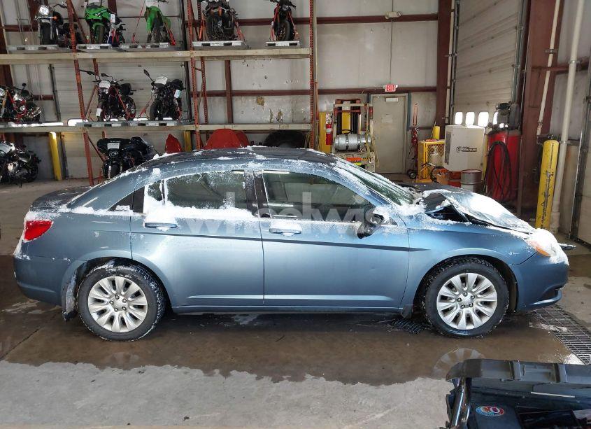 Photo 13 of 2011 Chrysler 200 LX (VIN 1C3BC4FB9BN568421)