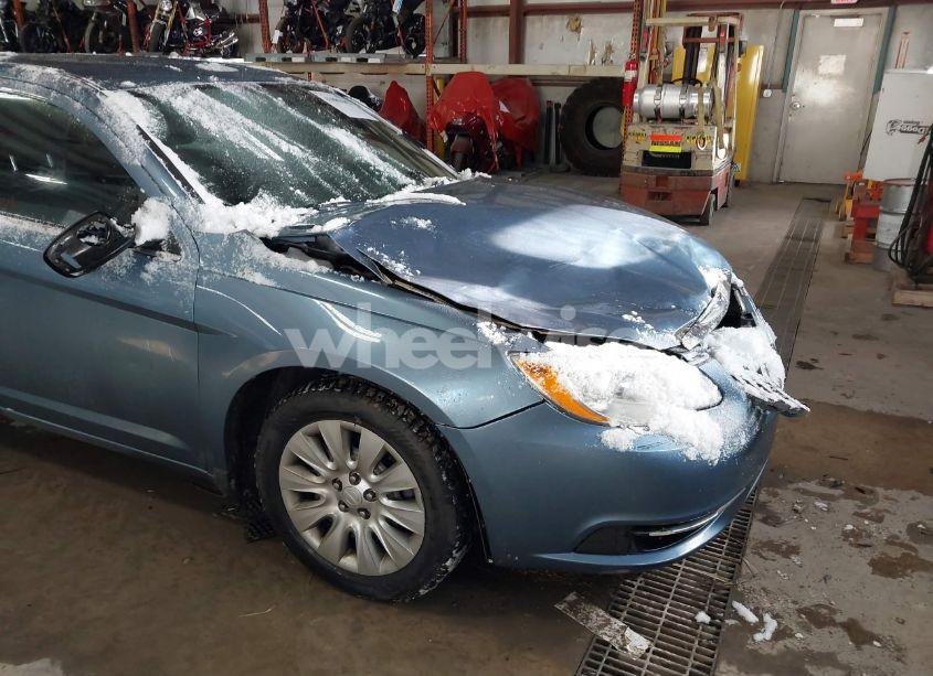 Photo 17 of 2011 Chrysler 200 LX (VIN 1C3BC4FB9BN568421)