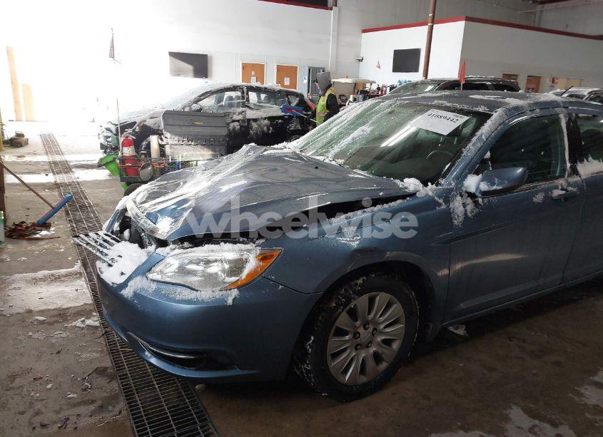 Photo 18 of 2011 Chrysler 200 LX (VIN 1C3BC4FB9BN568421)