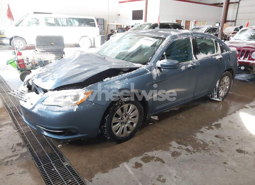 Photo 2 of 2011 Chrysler 200 LX (VIN 1C3BC4FB9BN568421)