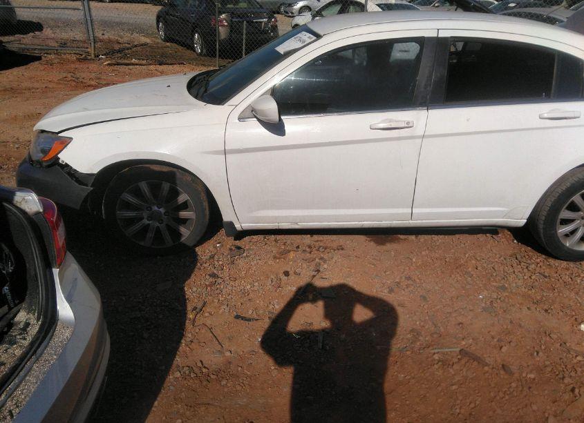 Photo 2 of 2011 Chrysler 200 LX (VIN 1C3BC4FB9BN585610)