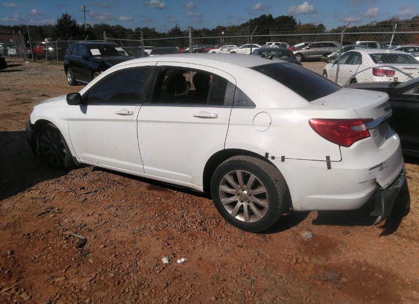 Photo 3 of 2011 Chrysler 200 LX (VIN 1C3BC4FB9BN585610)