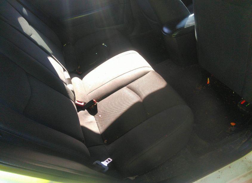 Photo 8 of 2011 Chrysler 200 LX (VIN 1C3BC4FB9BN585610)