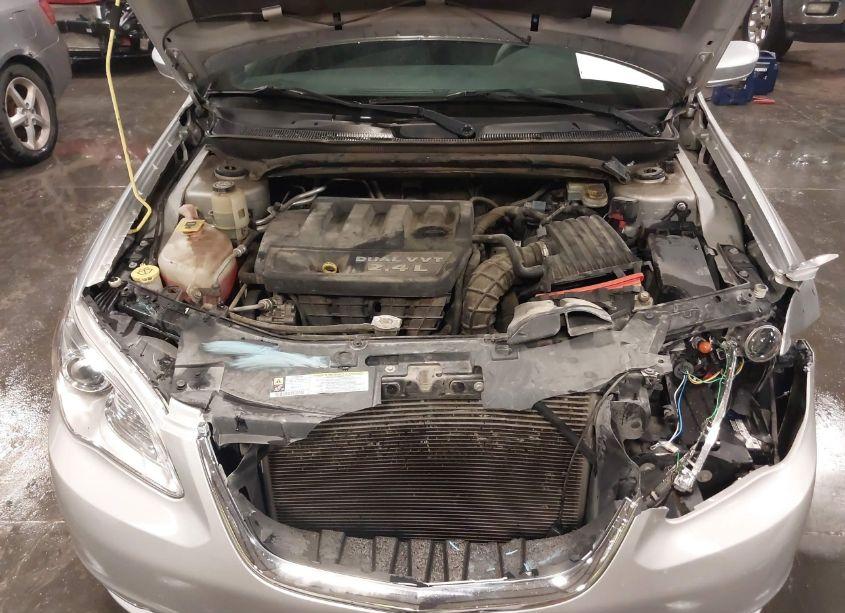 Photo 10 of 2011 Chrysler 200 LX (VIN 1C3BC4FB9BN599457)