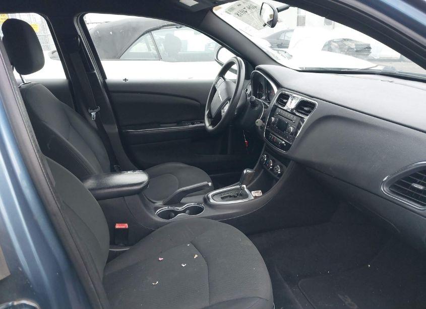 Photo 5 of 2011 Chrysler 200 LX (VIN 1C3BC4FBXBN558089)