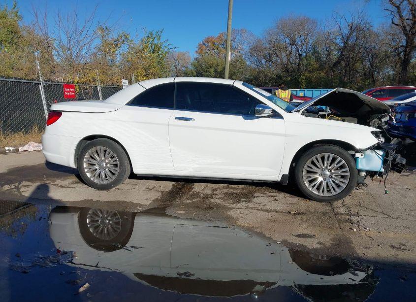 Photo 14 of 2011 Chrysler 200 LIMITED (VIN 1C3BC7EG4BN575937)