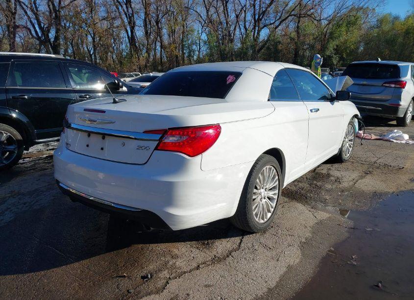 Photo 4 of 2011 Chrysler 200 LIMITED (VIN 1C3BC7EG4BN575937)