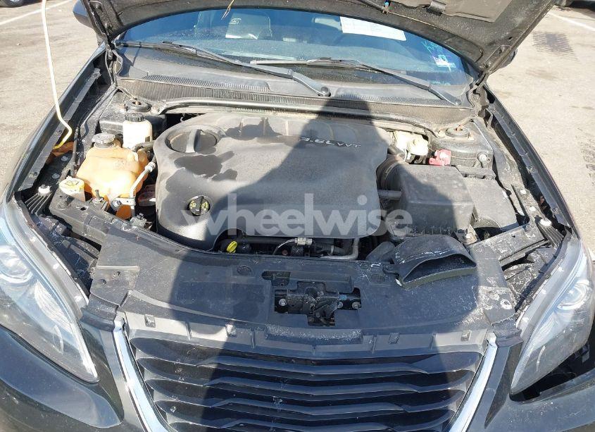 Photo 10 of 2011 Chrysler 200 S (VIN 1C3BC8EG3BN616063)