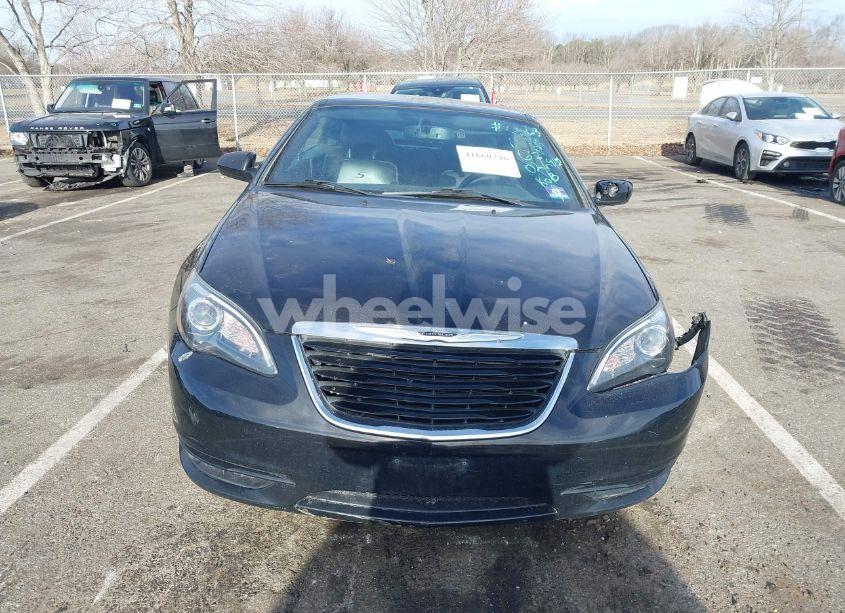 Photo 12 of 2011 Chrysler 200 S (VIN 1C3BC8EG3BN616063)