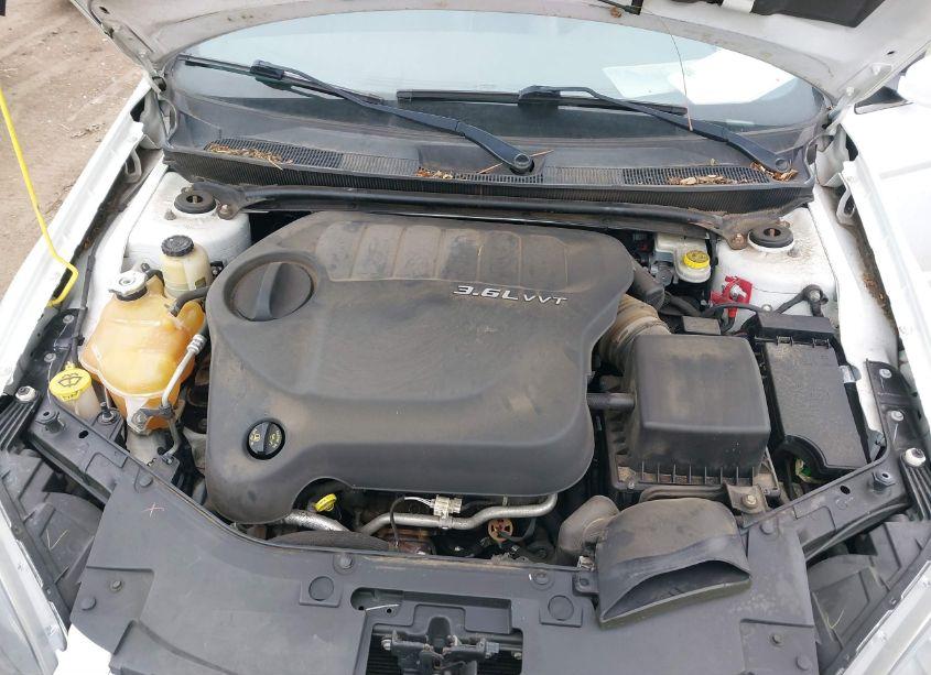 Photo 10 of 2011 Chrysler 200 S (VIN 1C3BC8FG3BN624341)