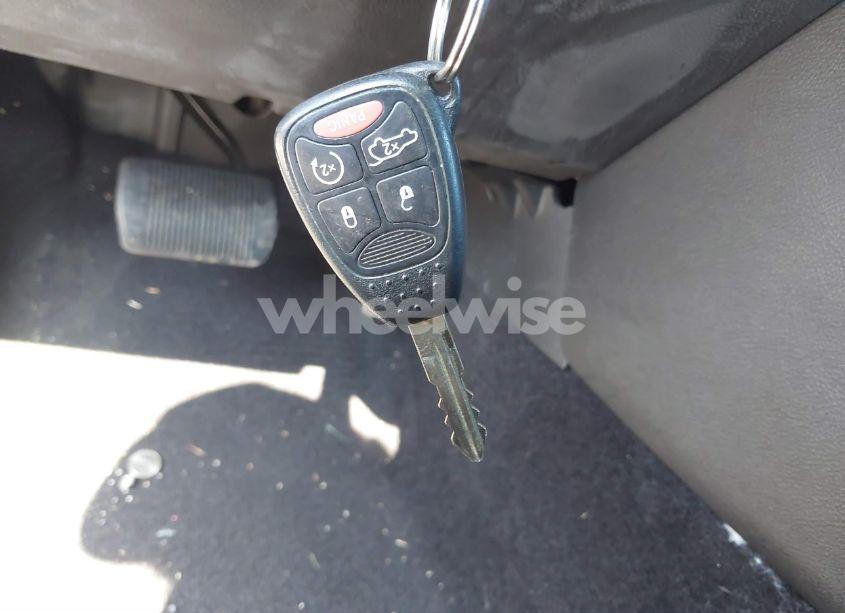 Photo 11 of 2011 Chrysler 200 S (VIN 1C3BC8FG5BN613552)