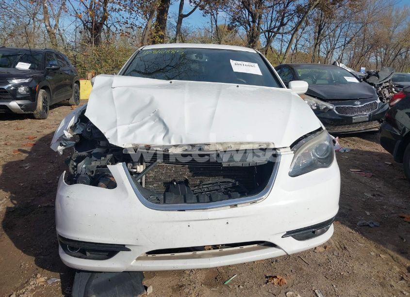Photo 12 of 2011 Chrysler 200 S (VIN 1C3BC8FG8BN574861)