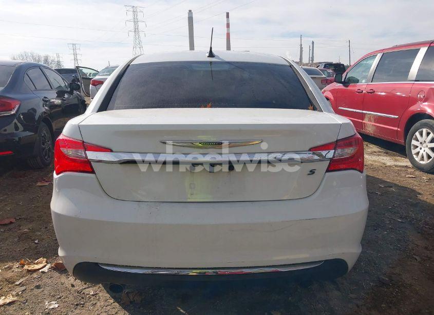 Photo 16 of 2011 Chrysler 200 S (VIN 1C3BC8FG8BN574861)