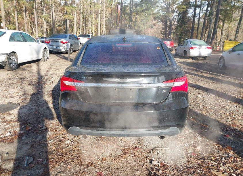 Photo 16 of 2011 Chrysler 200 S (VIN 1C3BC8FGXBN567832)