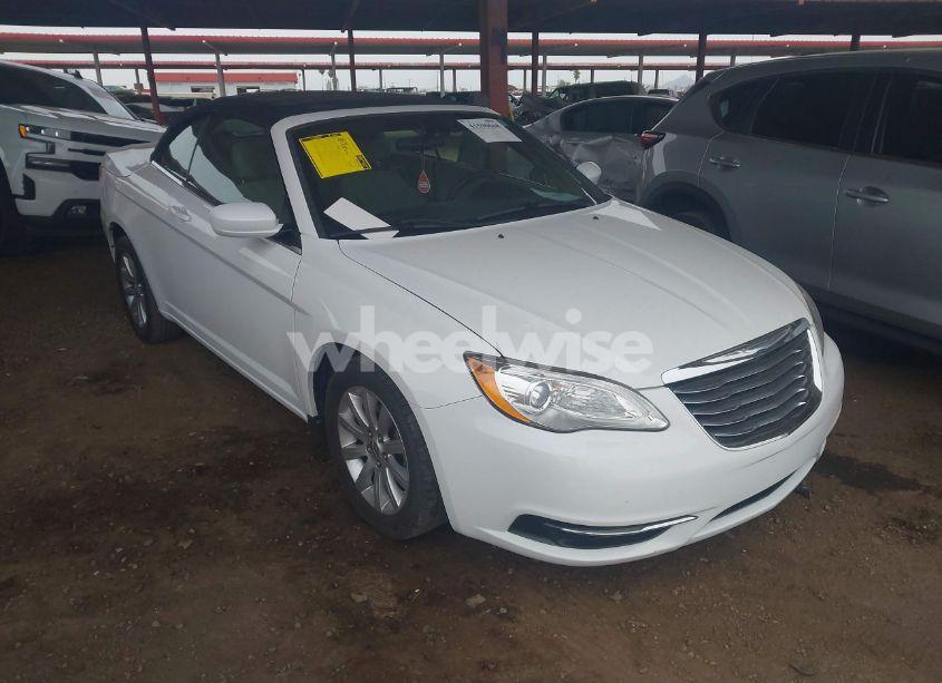 2012 Chrysler 200 TOURING (VIN 1C3BCBEB5CN119146) main photo