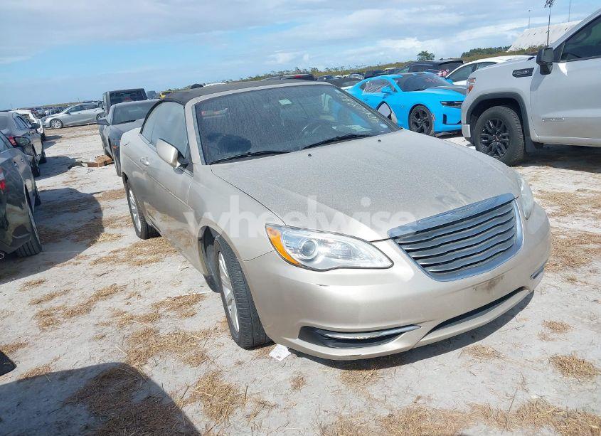 2014 Chrysler 200 TOURING (VIN 1C3BCBEB5EN158080) main photo