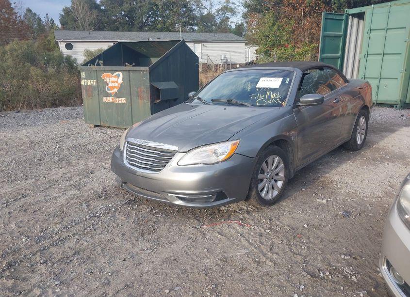 Photo 2 of 2012 Chrysler 200 TOURING (VIN 1C3BCBEB6CN218610)