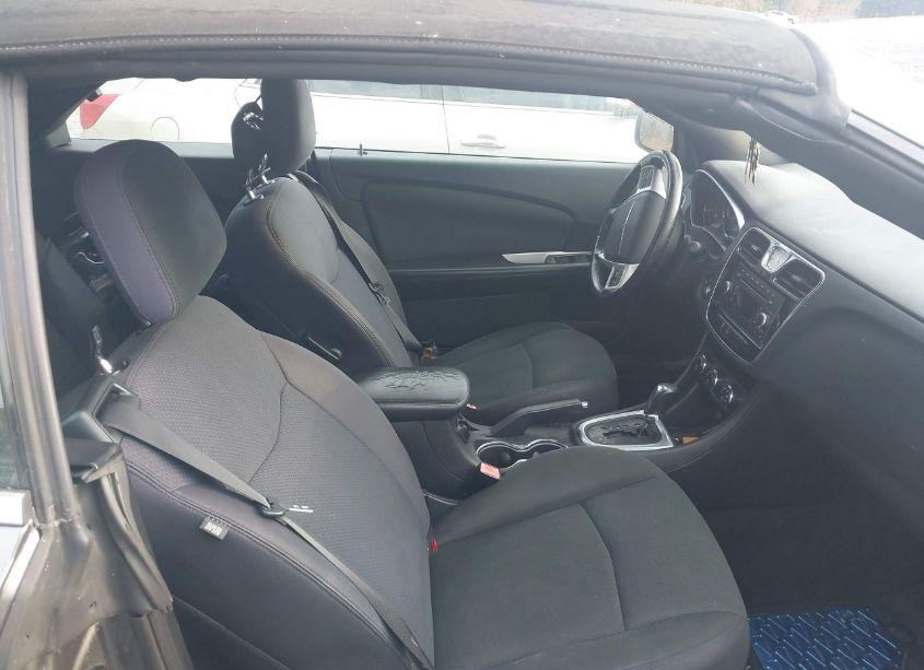 Photo 5 of 2012 Chrysler 200 TOURING (VIN 1C3BCBEB6CN218610)