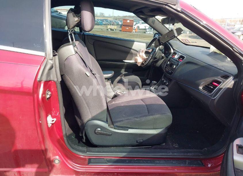 Photo 5 of 2013 Chrysler 200 TOURING (VIN 1C3BCBEB6DN560110)