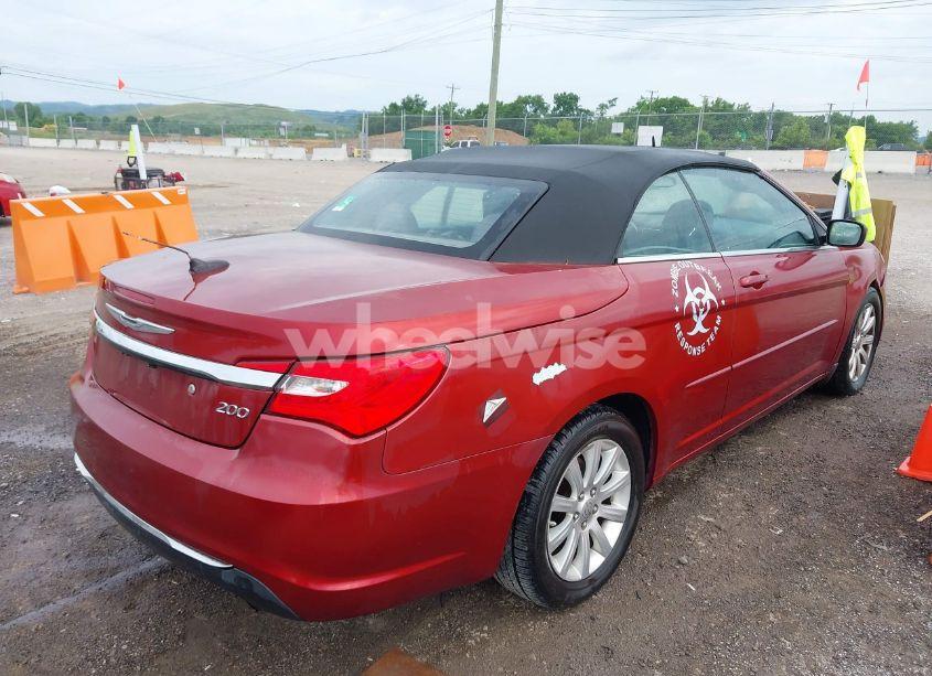 Photo 12 of 2013 Chrysler 200 TOURING (VIN 1C3BCBEB6DN623478)